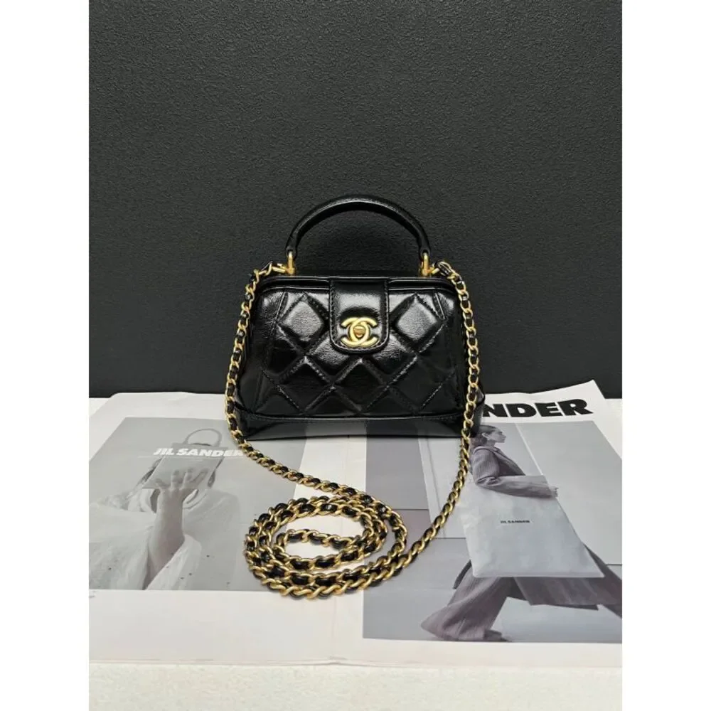 Chanel Women Pre-Loved Bag Very Good Condition